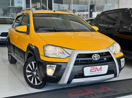 TOYOTA ETIOS CROSS 1.5 16V FLEX 4P MANUAL TOYOTA ETIOS CROSS 1.5 16V FLEX 4P MANUAL